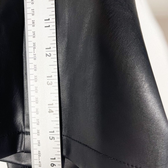 Vero Moda Honey Lilja Coated City Short Black High Waist Wide Leg Size Small NEW - Picture 6 of 12